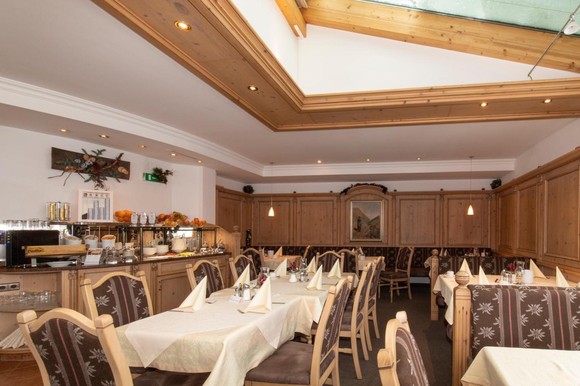 Hotel Garni Monte Bianco Ischgl Eksteriør bilde
