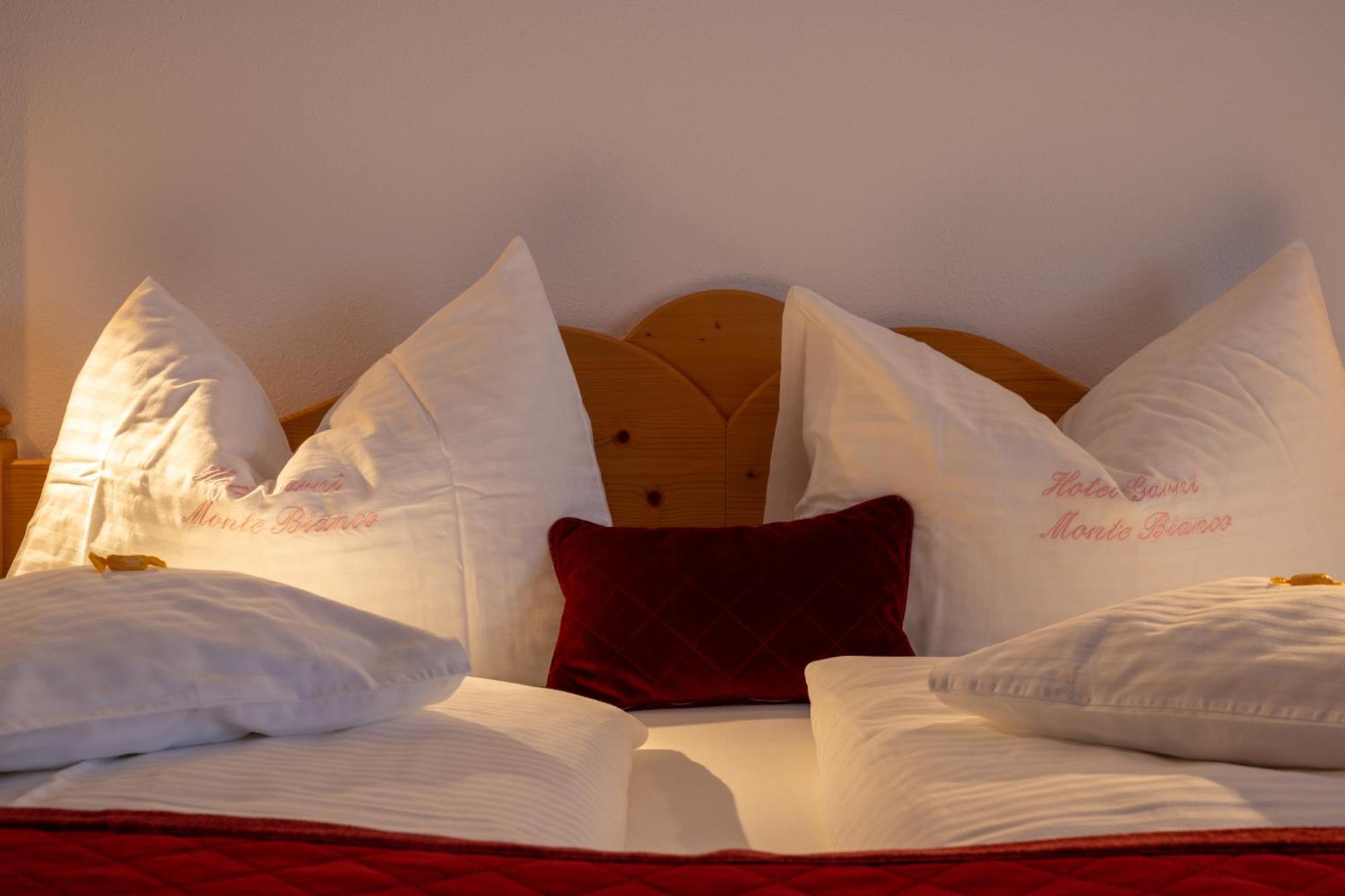 Hotel Garni Monte Bianco Ischgl Eksteriør bilde