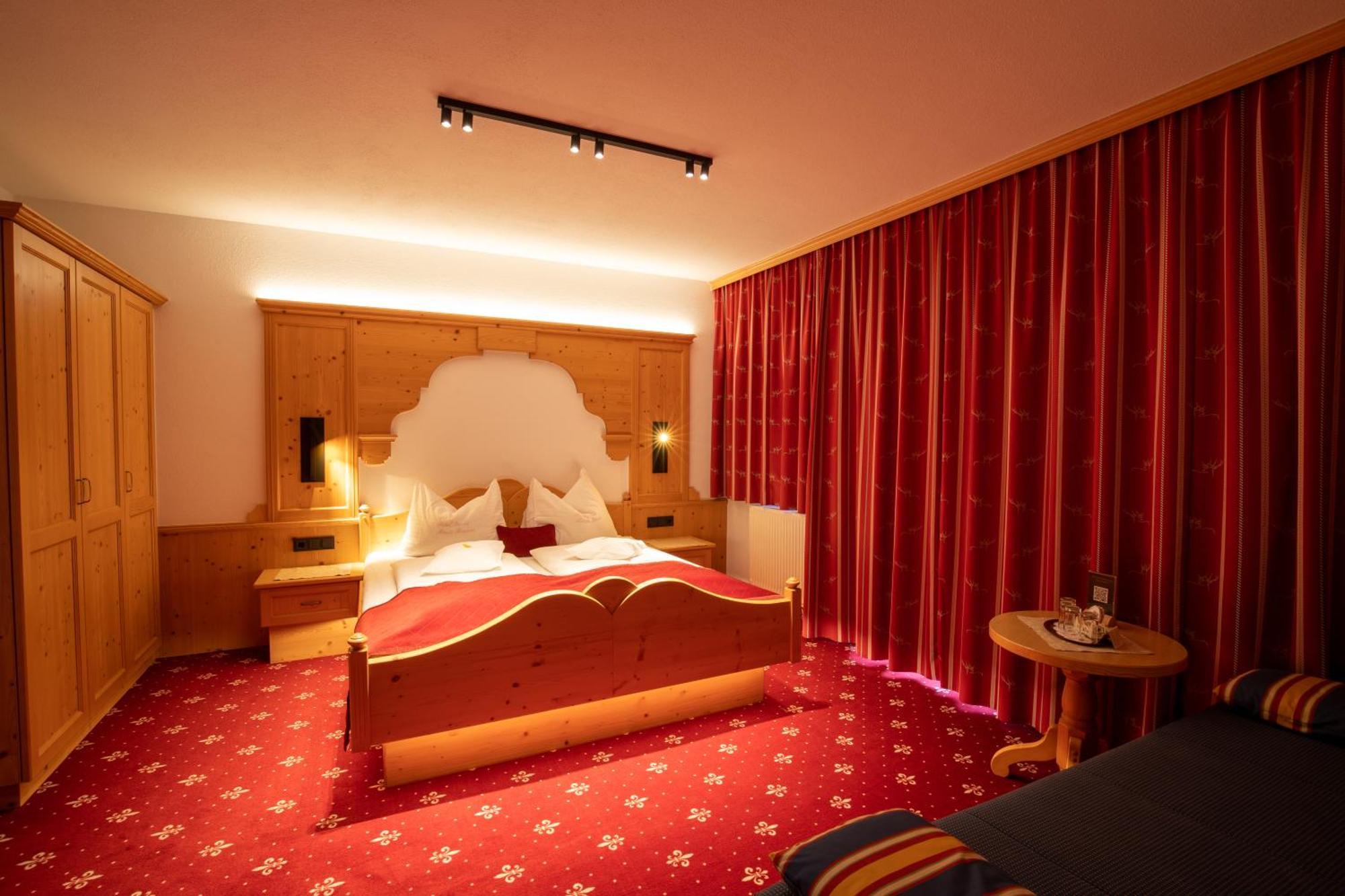 Hotel Garni Monte Bianco Ischgl Eksteriør bilde