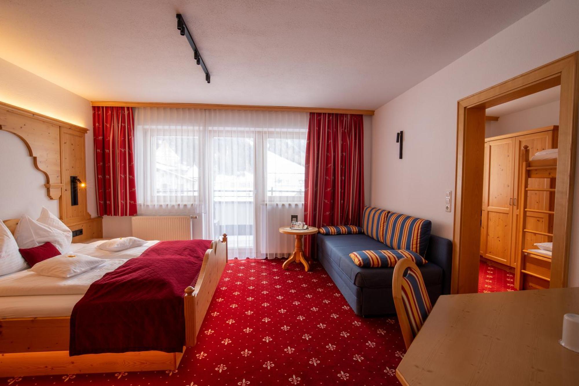 Hotel Garni Monte Bianco Ischgl Eksteriør bilde