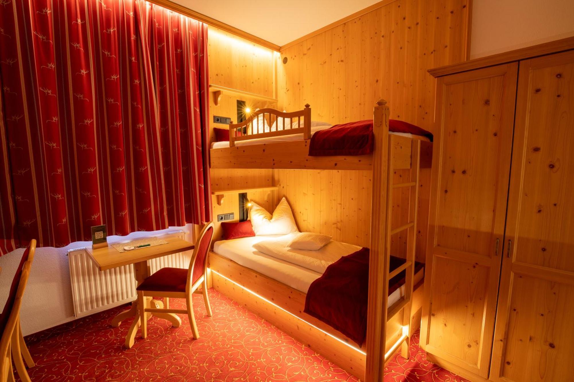 Hotel Garni Monte Bianco Ischgl Eksteriør bilde